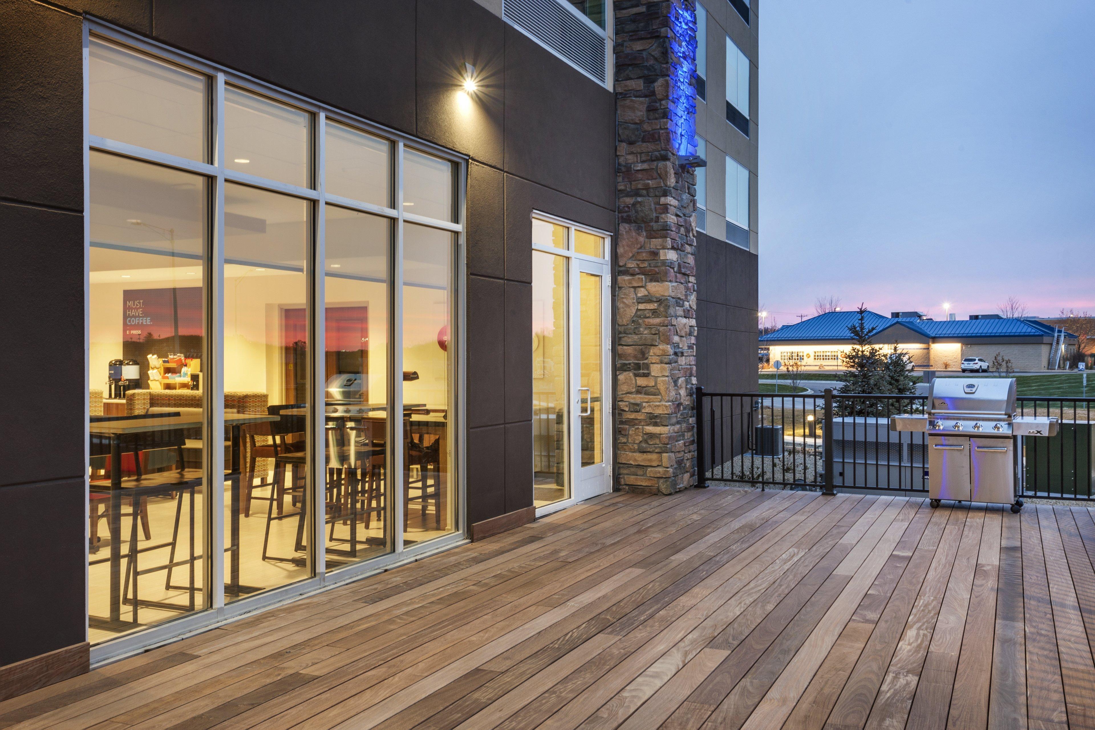 Holiday Inn Express & Suites - Hudson I-94 By Ihg Bagian luar foto