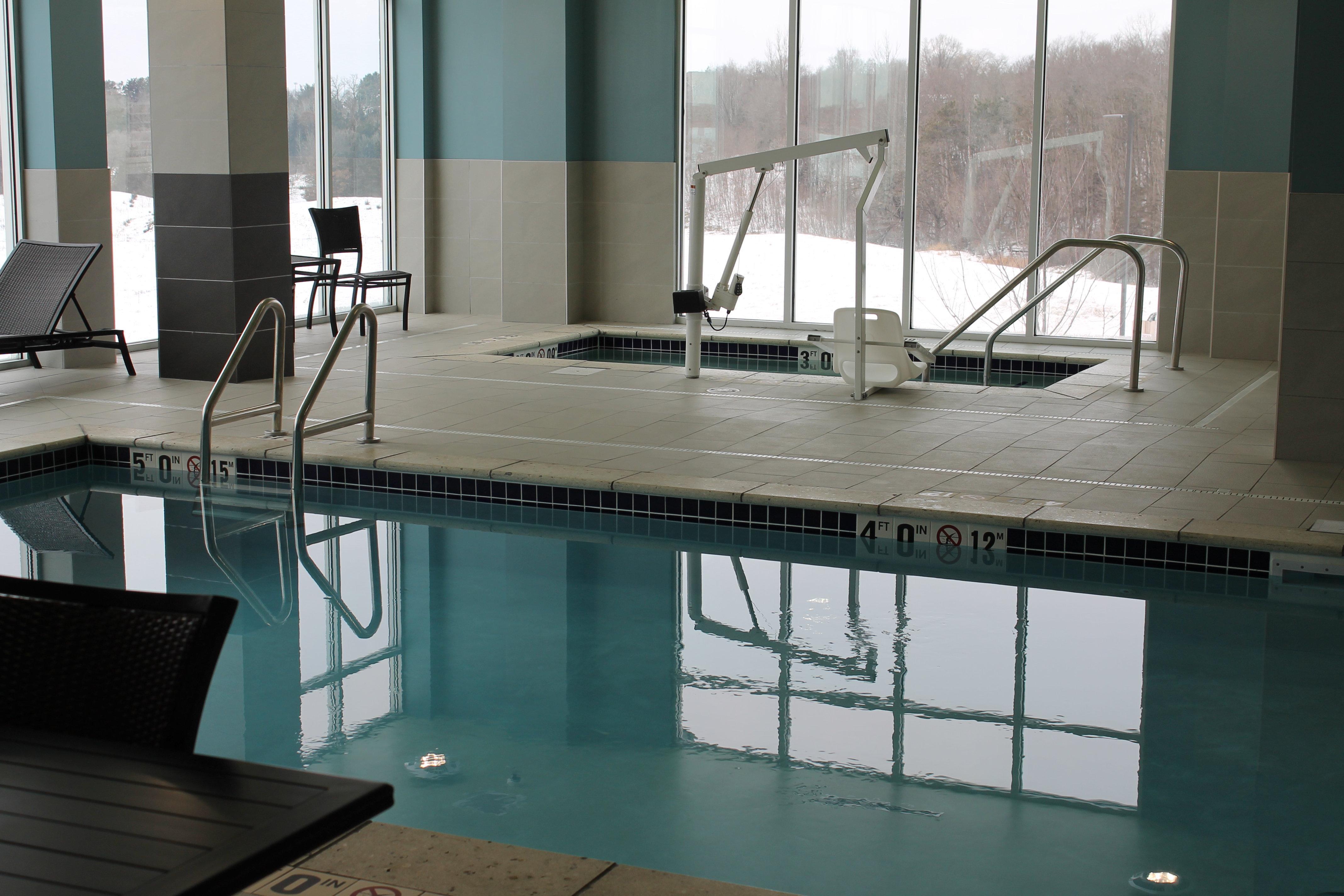 Holiday Inn Express & Suites - Hudson I-94 By Ihg Bagian luar foto